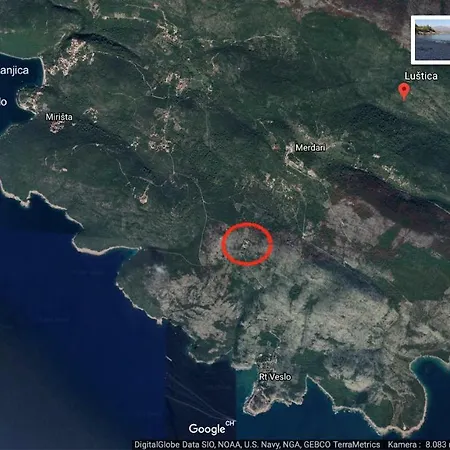 Vacation House At Lustica Bay In Montenegro アパート