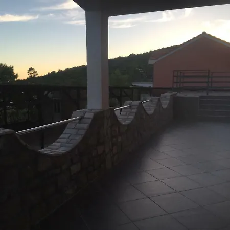Vacation House At Lustica Bay In Montenegro ポドゴリツァ